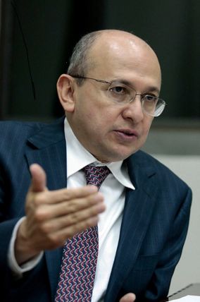 Seminari: Dr. Luís Eduardo Montealegre, Universitat Catòlica de Colòmbia, ex Fiscal General de la Nació